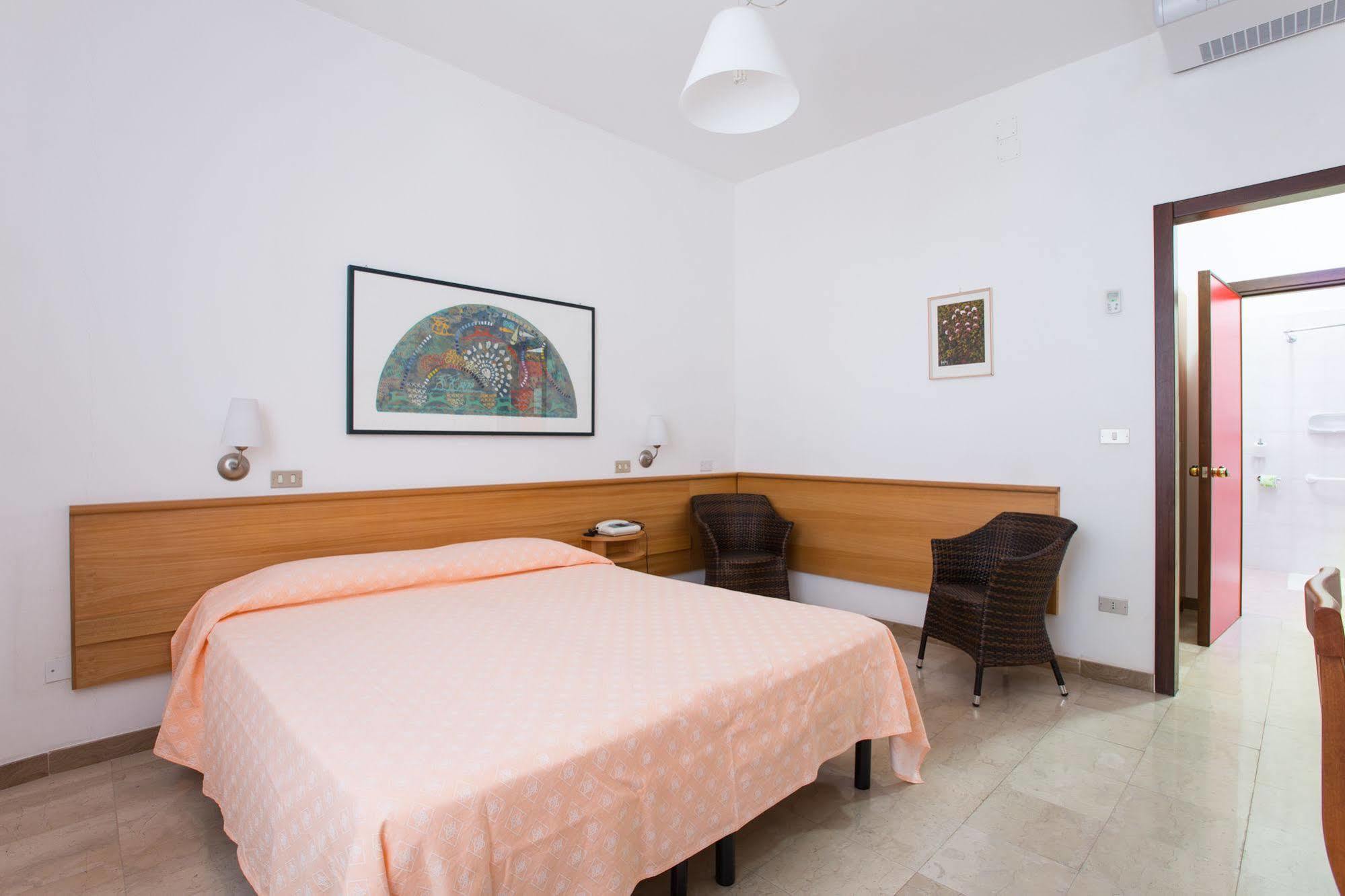 Hotel Mediterraneo Vieste Luaran gambar